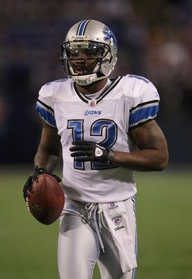 MINNEAPOLIS - SEPTEMBER 26:  Wide receiver Derrick Williams #12 of the Detroit Lions warms up prior to the start of the game against the Minnesota Vikings at Mall of America Field on September 26, 2010 in Minneapolis, Minnesota.  (Photo by Jeff Gross/Gett