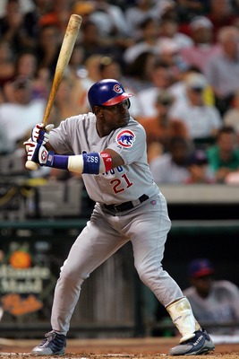 HOUSTON - AUGUST 22:  Sammy Sosa #21 of the Chicago Cubs bats against the Houston Astros on August 22, 2004 at Minute Maid Park in Houston, Texas.    (Photo by Ronald Martinez/Getty Images)