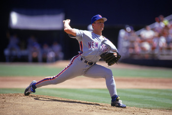 SAN DIEGO - AUGUST 23:  David Cone #17 of the New York Mets delivers a pitch during a game against the San Diego Padres at Jack Murphy Stadium on August 23, 1992 in San Diego, California.  (Photo by Ken Levine/Getty Images)
