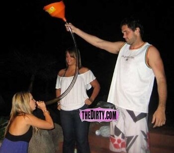 Leinart_display_image
