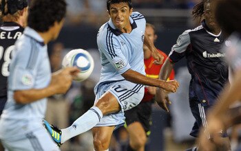 KANSAS CITY, KS - JULY 30:  Jeferson #10 of Sporting Kansas City shoots during the game against the New England Revolution on July 30, 2011 at LiveStrong Sporting Park in Kansas City, Kansas.  (Photo by Jamie Squire/Getty Images)