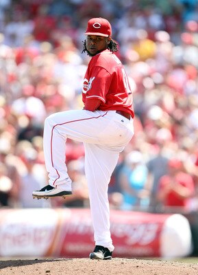 CINCINNATI, OH - JULY 31:  Johnny Cueto #47 of the Cincinnati Reds throws a pitch during the game against the San Francisco Giants at Great American Ball Park on July 31, 2011 in Cincinnati, Ohio.  (Photo by Andy Lyons/Getty Images)
