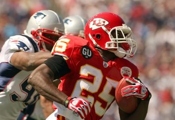 FOXBORO, MA - SEPTEMBER 7:  Running back Jamaal Charles #25 of the Kansas City Chiefs runs with the ball during their NFL game against the New England Patriots on September 7, 2008 at Gillette Stadium in Foxboro, Massachusetts. The Patriots defeated the C