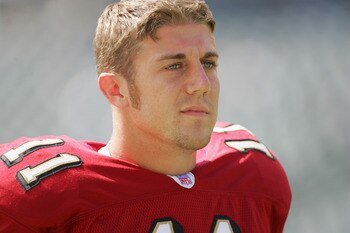 PHILADELPHIA - SEPTEMBER 18:  Quaterback Alex Smith #11 of the San Francisco 49ers warms-up for the game against the Philadelphia Eagles on September 18, 2005 at Lincoln Financial Field in Philadelphia, Pennsylvania.  The 49ers won 49-3.  (Photo by Jamie