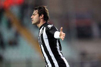 SIENA, ITALY - JANUARY 29:  Emanuele Calaio of Siena celebrates after scoring a goal during the Serie B match between AC Siena and AS Livorno Calcio at Artemio Franchi - Montepaschi Arena Stadium on January 29, 2011 in Siena, Italy.  (Photo by Gabriele Ma