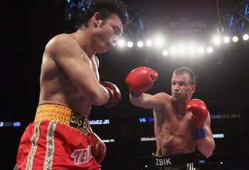 LOS ANGELES, CA - JUNE 04:  Sebastian Zbik of Germany (R) throws a punch at Julio Cesar Chavez Jr. of Mexico during their WBC World Middleweight Title bout at Staples Center on June 4, 2011 in Los Angeles, California.  (Photo by Jeff Gross/Getty Images)