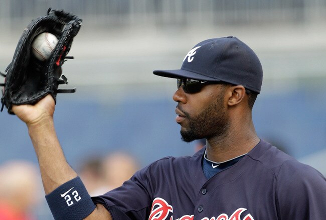 WASHINGTON, DC - AUGUST 02: Jason Heyward #22 of the Atlanta Braves warms up before the game against the Washington Nationals at Nationals Park on August 2, 2011 in Washington, DC.  (Photo by Rob Carr/Getty Images)