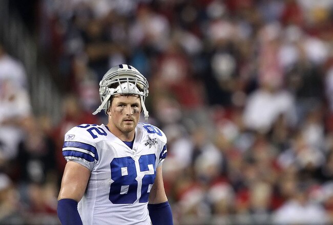 GLENDALE, AZ - DECEMBER 25:  Tight end Jason Witten #82 of the Dallas Cowboys stands on the field during the NFL game against the Arizona Cardinals at the University of Phoenix Stadium on December 25, 2010 in Glendale, Arizona. The Cardinals defeated the