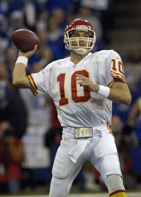 Kansas City Chiefs  quarterback Trent Green sets to pass  against the Indianapolis  Colts inWild Card Playoff action on January 6, 2007 at the RCA Dome in Indianapolis, Indiana. The Colts defeated the Chiefs 23 - 8. (Photo by Al Messerschmidt/Getty Images