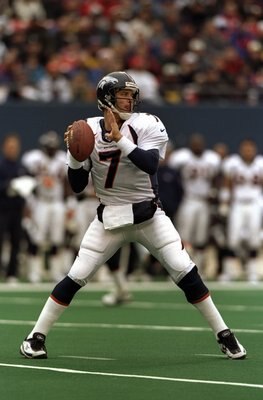 Elway led the Broncos to six AFC Championship games and five Super Bowls, winning the last two to solidify himself as one of the games greatest Qb's.