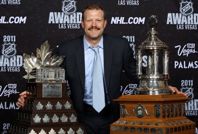 LAS VEGAS, NV - JUNE 22:  Tim Thomas of the Boston Bruins poses after winning both the Vezina Trophy and the Conn Smythe during the 2011 NHL Awards at The Pearl concert theater at the Palms Casino Resort June 22, 2011 in Las Vegas, Nevada.  (Photo by Bruc