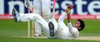 NOTTINGHAM, ENGLAND - JULY 29: Sreesanth of India appeals for a caught and bowled against Ian Bell of Englandof England during the second npower Test match between England and India at Trent Bridge on July 29, 2011 in Nottingham, England.  (Photo by Laure