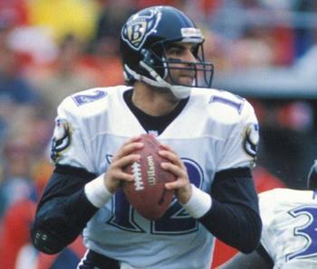 Testaverde holds the NFL record for having thrown a touchdown pass in 21 consecutive seasons. Testaverde also holds the record for most losses by a starting quarterback with 123. In addition, he holds the NFL record for throwing touchdown passes to 70 different players. Also, he holds the second highest completion percentage in a single game during the regular season