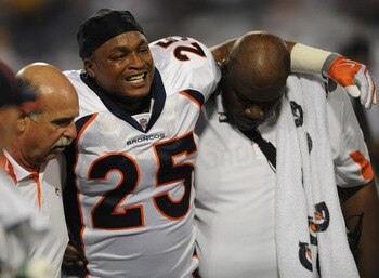 MINNEAPOLIS - SEPTEMBER 02:  LenDale White #25 of the Denver Broncos leaves the field during an NFL preseason game against the Minnesota Vikings at the Mall of America Field at Hubert H. Humphrey Metrodome, on September 2, 2010 in Minneapolis, Minnesota.