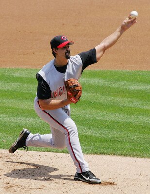 NEW YORK - JUNE 22: Eric Milton #22 of the Cincinnati Reds delivers a pitch against the New York Mets on June 22, 2006 at Shea Stadium in the Flushing neighborhood of the Queens borough of New York City. (Photo by Jim McIsaac/Getty Images)