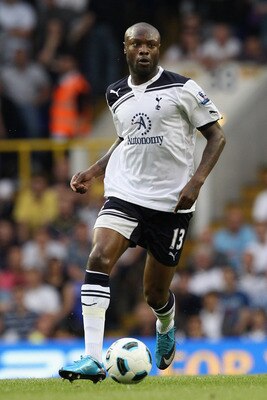 LONDON, UNITED KINGDOM - MAY 07:  William Gallas of Spurs on the ball during the Barclays Premier League match between Tottenham Hotspur and Blackpool at White Hart Lane on May 7, 2011 in London, England.  (Photo by Scott Heavey/Getty Images)