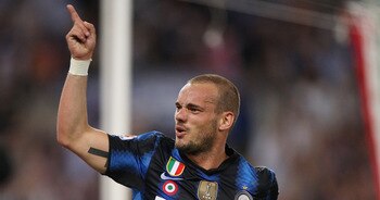 ROME, ITALY - MAY 29:  Wesley Sneijder of FC Internazionale Milano celebrates after the goal scored by Samuel Eto'o during the Tim Cup final between FC Internazionale Milano and US Citta di Palermo at Olimpico Stadium on May 29, 2011 in Rome, Italy.  (Pho