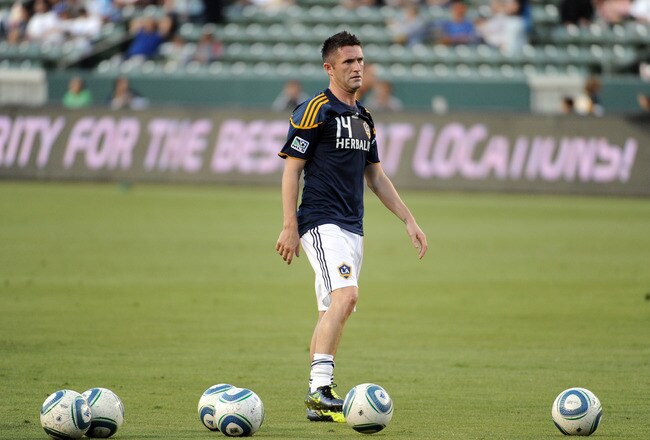 CARSON, CA - AUGUST 20:  Robbie Keane #14 of the Los Angeles Galaxy warms up before his debut game against the San Jose Earthquakes at The Home Depot Center on August 20, 2011 in Carson, California.  (Photo by Harry How/Getty Images)