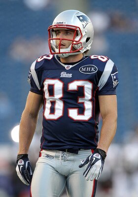 FOXBORO, MA - AUGUST 11:  Wes Welker #83 of the New England Patriots warms up before the game against the Jacksonville Jaguars on August 11, 2011 at Gillette Stadium in Foxboro, Massachusetts.  (Photo by Elsa/Getty Images)