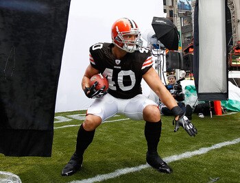 NEW YORK - APRIL 28:  Peyton Hillis #40 of the Cleveland Browns participates in a photo shoot for the cover of EA Sports Madden NFL 12 on April 28, 2011 in Time Square, New York City  (Photo by Mike Stobe/Getty Images for EA Sports)