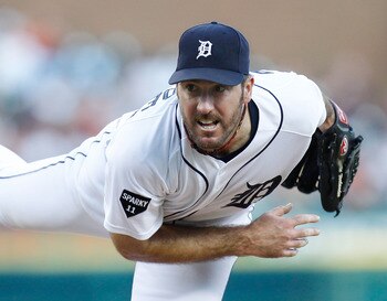 DETROIT, MI - AUGUST 16: Justin Verlander #35 of the Detroit Tigers pitche in the third inning while playing the Minnesota Twins at Comerica Park on August 16,  2011 in Detroit, Michigan. (Photo by Gregory Shamus/Getty Images)