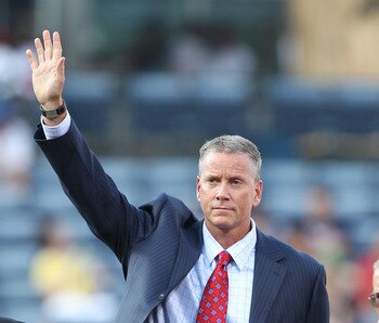 Tom Glavine was a dominent NL pitcher.