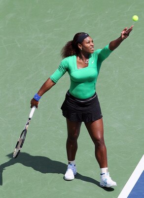 MASON, OH - AUGUST 16:  Serena Williams serves the ball to Lucie Hradecka of the Czech Republic during the Western & Southern Open at the Lindner Family Tennis Center on August 16, 2011 in Mason, Ohio.  (Photo by Elsa/Getty Images)