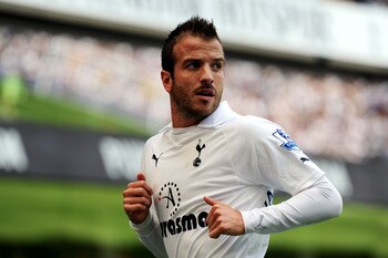 LONDON, ENGLAND - AUGUST 28:  Rafael van der Vaart of Tottenham in action during the Barclays Premier League match between Tottenham Hotspur and Manchester City at White Hart Lane on August 28, 2011 in London, England.  (Photo by Michael Regan/Getty Image