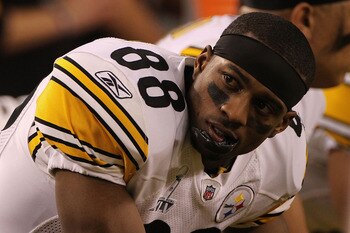 ARLINGTON, TX - FEBRUARY 06:  Emmanuel Sanders #88 of the Pittsburgh Steelers on the bench against the Green Bay Packers during Super Bowl XLV at Cowboys Stadium on February 6, 2011 in Arlington, Texas.  (Photo by Doug Pensinger/Getty Images)