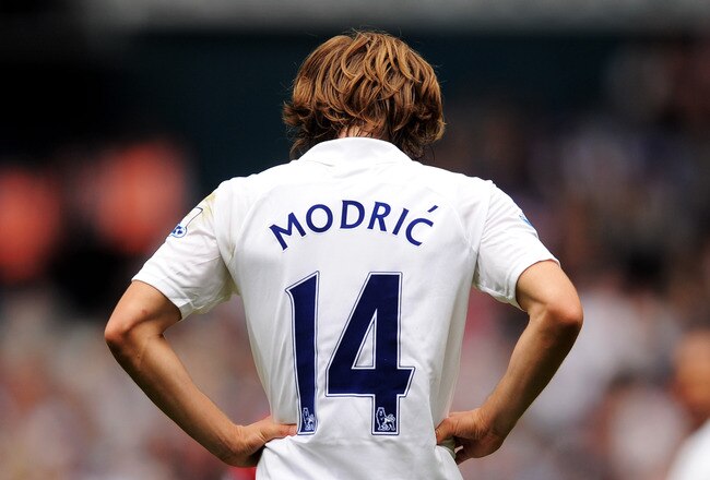 LONDON, ENGLAND - AUGUST 28:  Luka Modric of Tottenham looks down dejected during the Barclays Premier League match between Tottenham Hotspur and Manchester City at White Hart Lane on August 28, 2011 in London, England.  (Photo by Michael Regan/Getty Imag