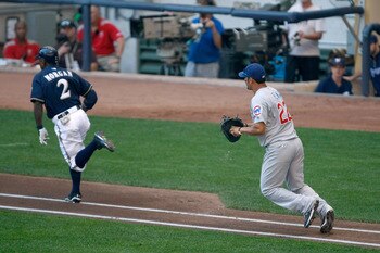 Pena, chasing the Brewers' Morgan