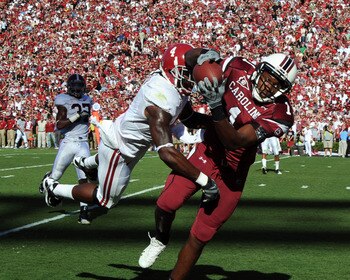 COLUMBIA, SC - OCTOBER 9: Wide receiver Alshon Jefrey #1 of the South Carolina Gamecocks grabs a touchdown pass against the Alabama Crimson Tide October 9, 2010 at Williams-Brice Stadium in Columbia, South Carolina.  (Photo by Al Messerschmidt/Getty Image