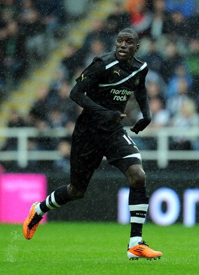 NEWCASTLE UPON TYNE, ENGLAND - AUGUST 06: Demba Ba of Newcastle United in action during the Pre Season Friendly between Newcastle United and Fiorentina at St James' Park on August 6, 2011 in Newcastle upon Tyne, England.  (Photo by Chris Brunskill/Getty I