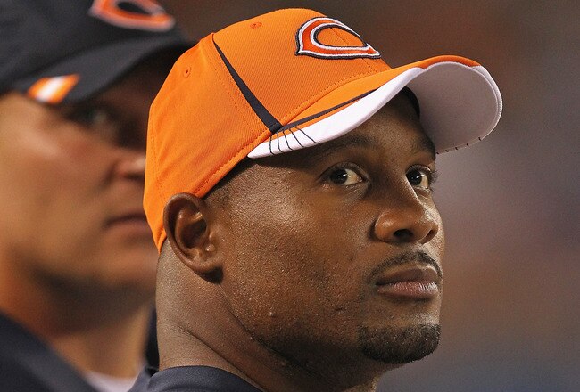 CHICAGO, IL - SEPTEMBER 01: Lance Briggs #55 of the Chicago Bears watches as his teammates take on the Cleveland Browns during a preseason game at Soldier Field on September 1, 2011 in Chicago, Illinois.  (Photo by Jonathan Daniel/Getty Images)