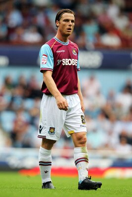 LONDON, ENGLAND - AUGUST 21:  Scott Parker of West Ham looks on during the npower Championship match between West Ham United and Leeds United at Boleyn Ground on August 21, 2011 in London, England.  (Photo by Dean Mouhtaropoulos/Getty Images)