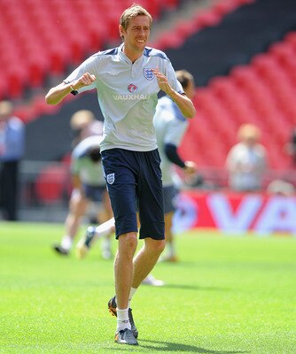 LONDON, ENGLAND - JUNE 03: Peter Crouch looks on during the England training session ahead of their Euro 2012 qualifier against Switzerland at Wembley Stadium on June 3, 2011 in London, England.  (Photo by Michael Regan/Getty Images)