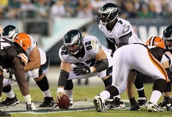 PHILADELPHIA, PA - AUGUST 25: Jason Kelce #62 of the Philadelphia Eagles in action against the Cleveland Browns during their pre season game on August 25, 2011 at Lincoln Financial Field in Philadelphia, Pennsylvania.  (Photo by Jim McIsaac/Getty Images)
