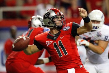 ATLANTA, GA - SEPTEMBER 03:  Aaron Murray #11 of the Georgia Bulldogs passes against the Boise State Broncos at Georgia Dome on September 3, 2011 in Atlanta, Georgia.  (Photo by Kevin C. Cox/Getty Images)