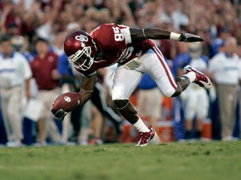 NORMAN, OK - SEPTEMBER 3:  Wide receiver Ryan Broyles #85 of the Oklahoma Sooners stumbles after a catch in the first half against the Tulsa Hurricanes on September 3, 2011 at Gaylord Family-Oklahoma Memorial Stadium in Norman, Oklahoma.  Oklahoma leads T