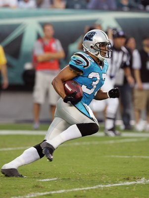 PHILADELPHIA - AUGUST 17:  Nick Goings #37 of the Carolina Panthers returns the ball against the Philadelphia Eagles at Lincoln Financial Field August 17, 2007 in Philadelphia, Pennsylvania. (Photo by Jim McIsaac/Getty Images)