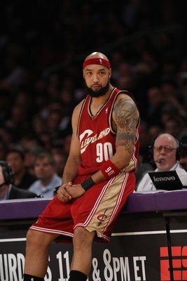 LOS ANGELES - JANUARY 27:  Drew Gooden #90 of the Cleveland Cavaliers sits on the scorers table during the game against the Los Angeles Lakers on January 27, 2008 at Staples Center in Los Angeles, California. The Cavaliers won 98-95.  NOTE TO USER: User e