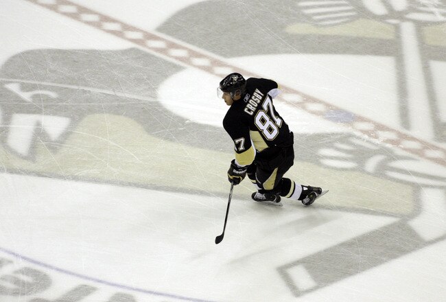 PITTSBURGH, PA - JANUARY 05:  Sidney Crosby #87 of the Pittsburgh Penguins skates during warmups prior to taking on the Tampa Bay Lightning on January 5, 2011 at Consol Energy Center in Pittsburgh, Pennsylvania.  (Photo by Justin K. Aller/Getty Images)