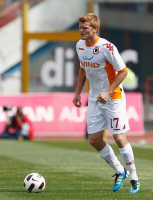 CATANIA, ITALY - MAY 15:  John Arne Riise of Roma in action during the Serie A match between Catania Calcio and AS Roma at Stadio Angelo Massimino on May 15, 2011 in Catania, Italy.  (Photo by Maurizio Lagana/Getty Images)