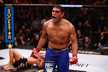 Silva's reach will be too much for Cormier to overcome