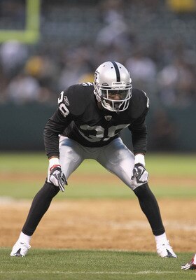 OAKLAND, CA - AUGUST 11:  DeMarcus Van Dyke #38 of the Oakland Raiders in action against the Arizona Cardinals at O.co Coliseum on August 11, 2011 in Oakland, California.  (Photo by Ezra Shaw/Getty Images)