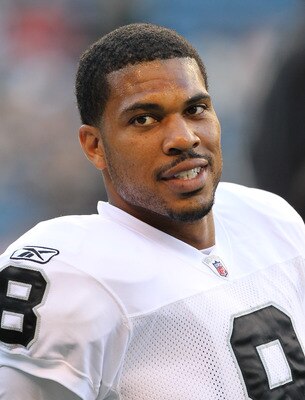 SEATTLE, WA - SEPTEMBER 02:  Quarterback Jason Campbell #8 of the Oakland Raiders looks on prior to the game against the Seattle Seahawks at CenturyLink Field on September 2, 2011 in Seattle, Washington. (Photo by Otto Greule Jr/Getty Images)