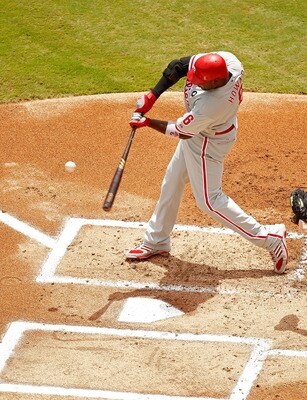 MIAMI GARDENS, FL - SEPTEMBER 04:  Ryan Howard #6 of the Philadelphia Phillies hits during a game against the  Florida Marlins at Sun Life Stadium on September 4, 2011 in Miami Gardens, Florida.  (Photo by Mike Ehrmann/Getty Images)