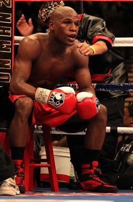 LAS VEGAS - MAY 01:  Floyd Mayweather Jr. sits in his corner during his welterweight fight against Shane Mosley at the MGM Grand Garden Arena on May 1, 2010 in Las Vegas, Nevada.  (Photo by Jed Jacobsohn/Getty Images)
