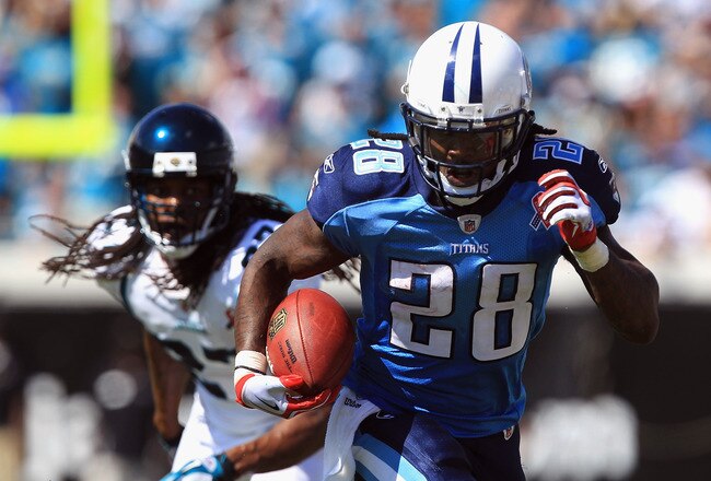 JACKSONVILLE, FL - SEPTEMBER 11:  Chris Johnson #28 of the Tennessee Titans runs with the ball against the Jacksonville Jaguars during their season opener at EverBank Field on September 11, 2011 in Jacksonville, Florida.  (Photo by Streeter Lecka/Getty Im