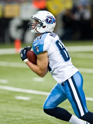 ST.LOUIS, MO - AUGUST 20: Marc Mariani #83 of the Tennessee Titans catches a punt against the St. Louis Rams during a pre-season game at the Edward Jones Dome on August 20, 2011 in St.Louis, Missouri.  (Photo by Ed Szczepanski/Getty Images)
